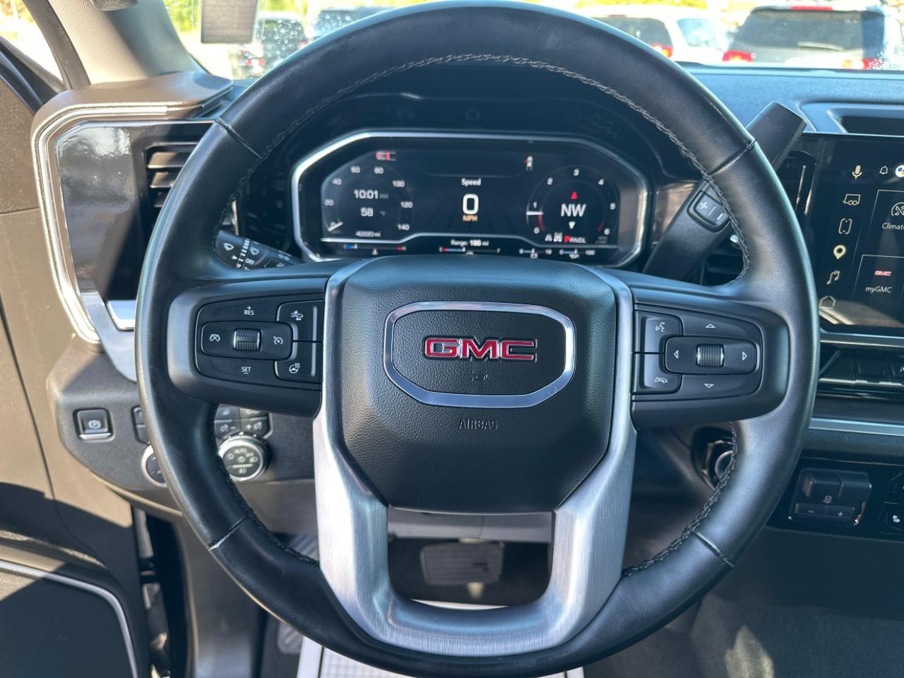 GMC Sierra 1500 4WD Crew Cab 147" SLT 2025