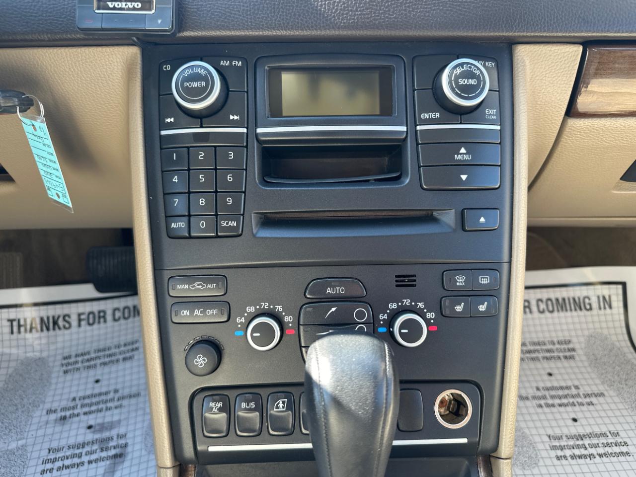 Volvo XC90 AWD 4dr I6 2010