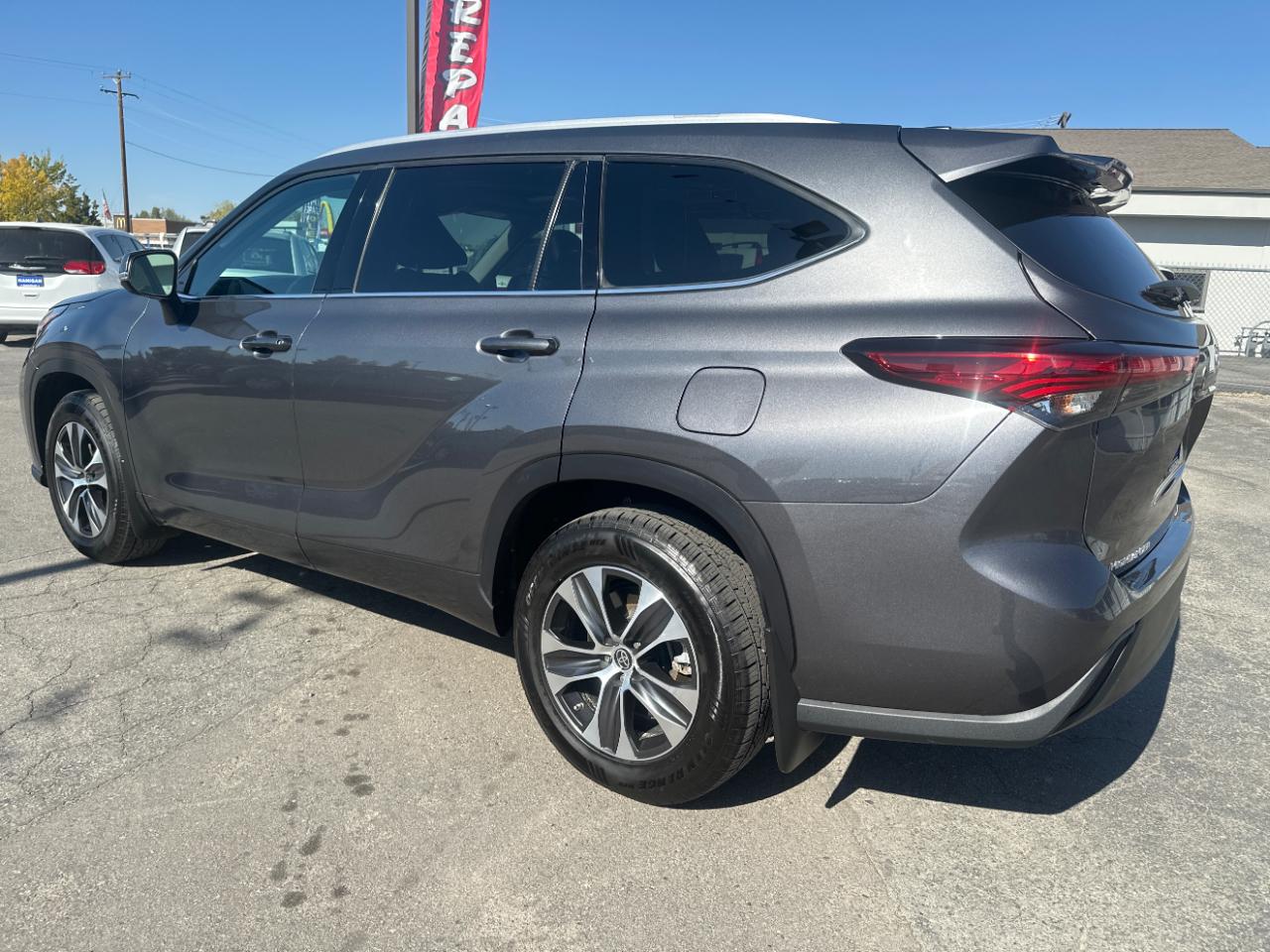 Toyota Highlander XLE AWD (Natl) 2022