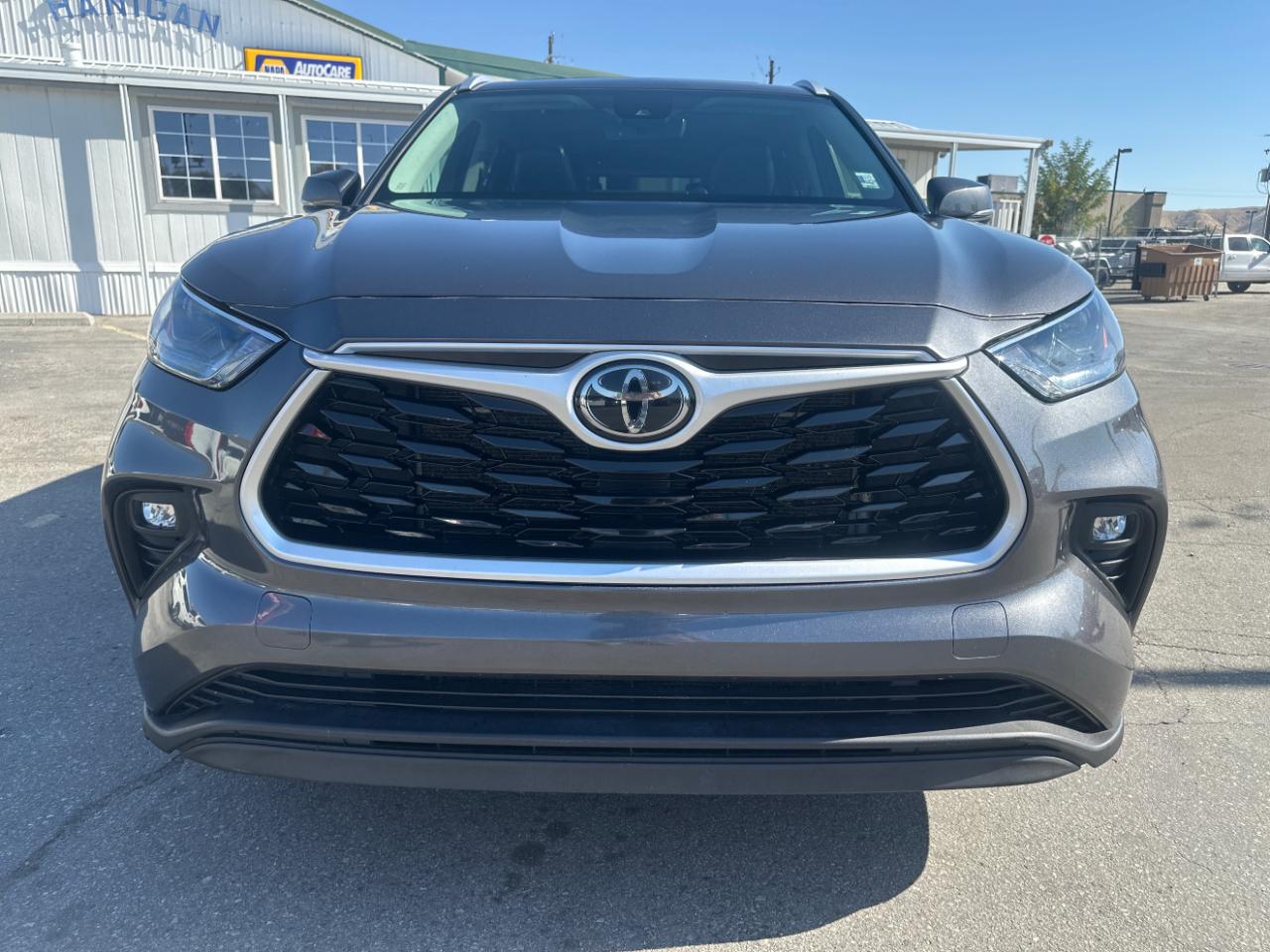 Toyota Highlander XLE AWD (Natl) 2022