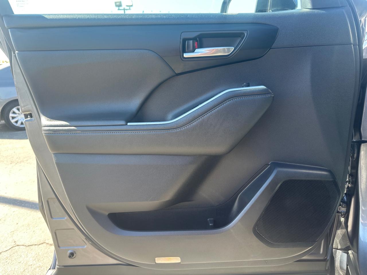 Toyota Highlander XLE AWD (Natl) 2022