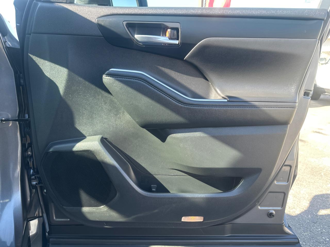 Toyota Highlander XLE AWD (Natl) 2022