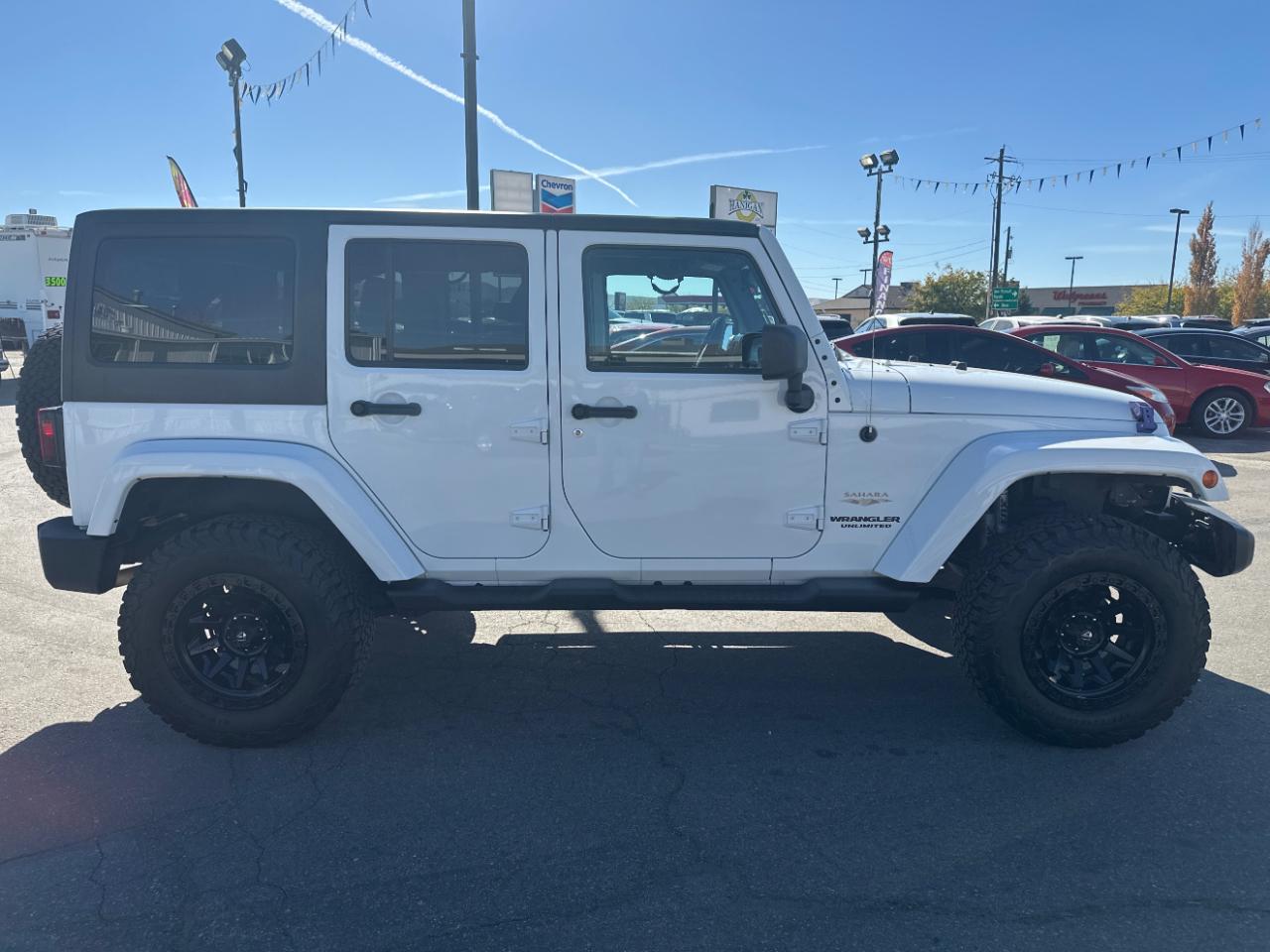 Jeep Wrangler Unlimited 4WD 4dr Sahara 2014