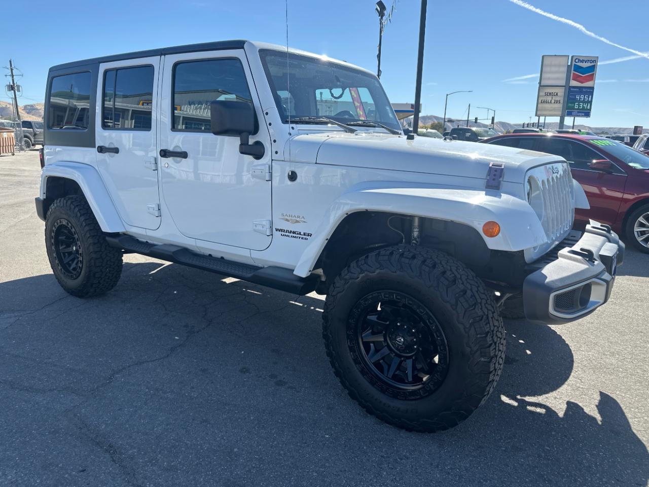 Jeep Wrangler Unlimited 4WD 4dr Sahara 2014