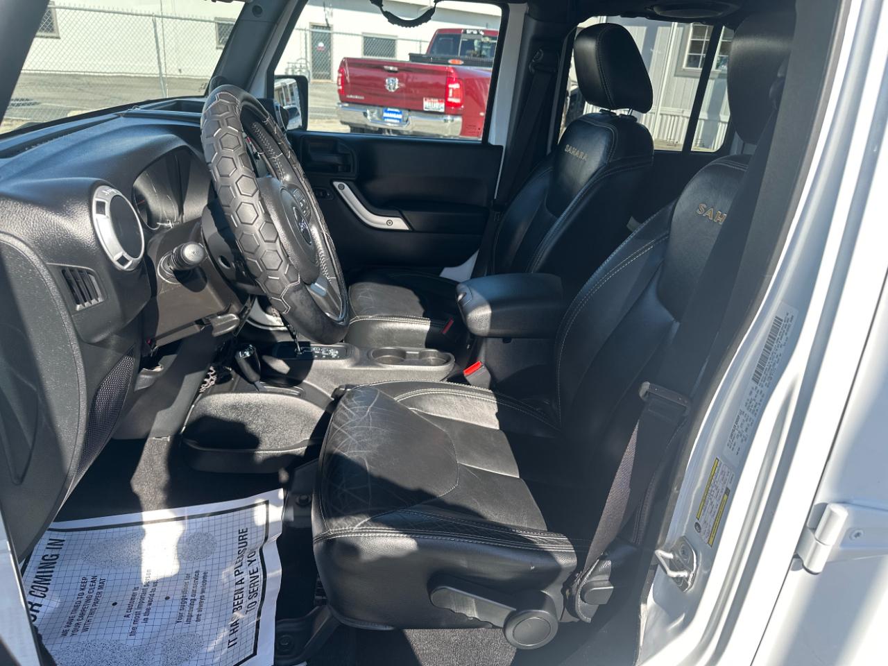 Jeep Wrangler Unlimited 4WD 4dr Sahara 2014