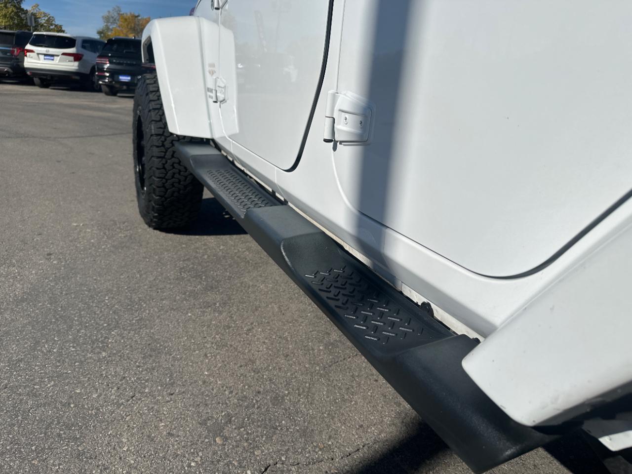 Jeep Wrangler Unlimited 4WD 4dr Sahara 2014
