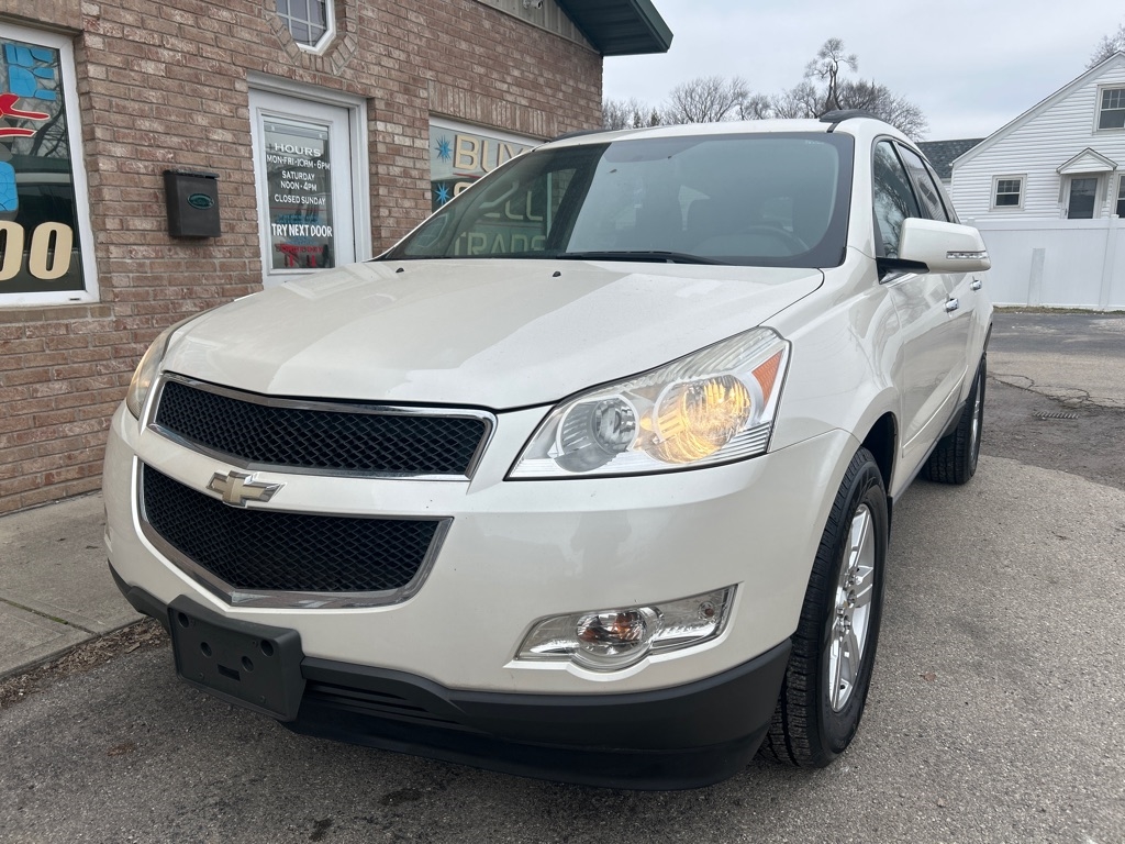 Chevrolet Traverse 2LT FWD 2011