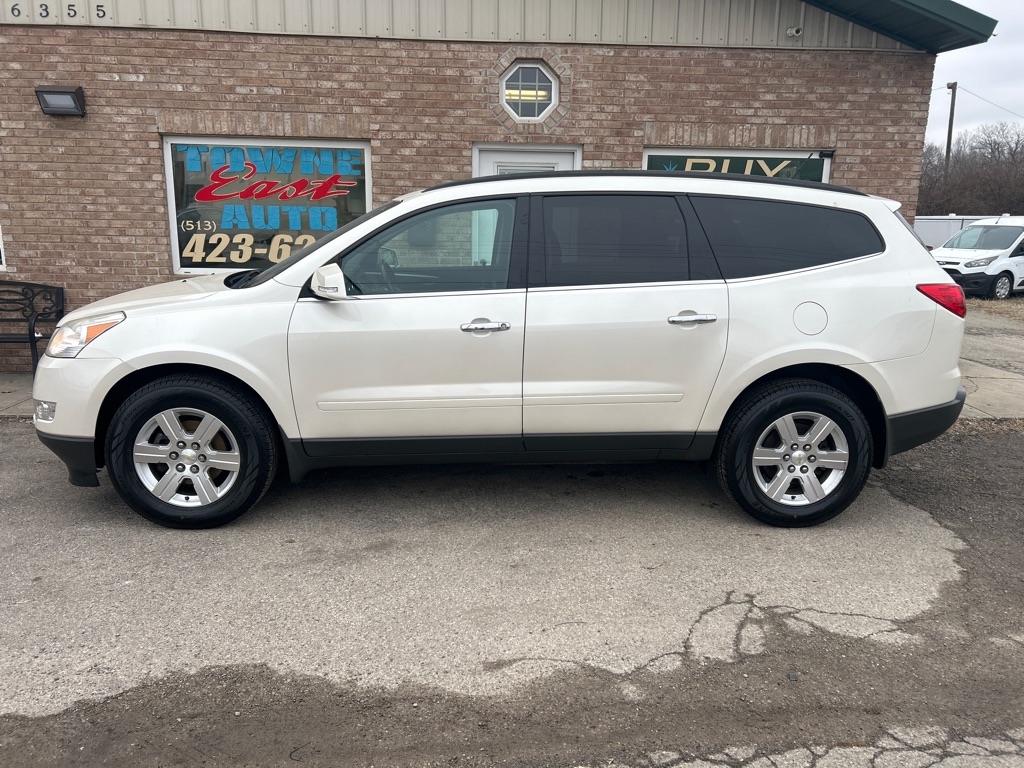 Chevrolet Traverse 2LT FWD 2011