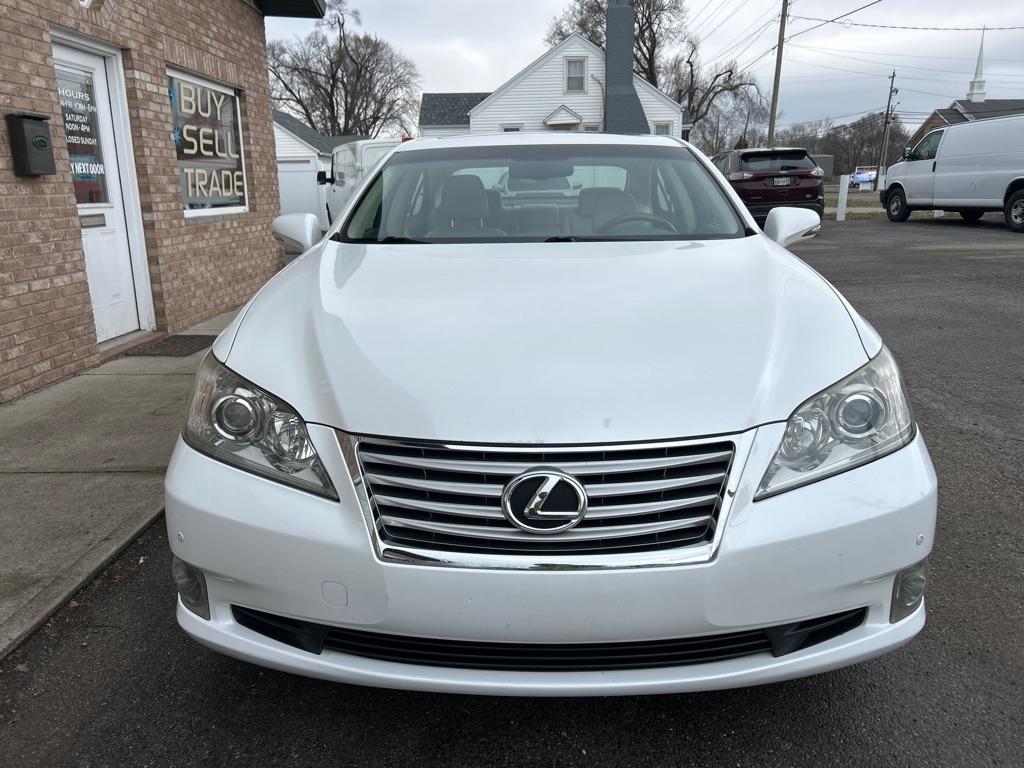 Lexus ES 350 Sedan 2012