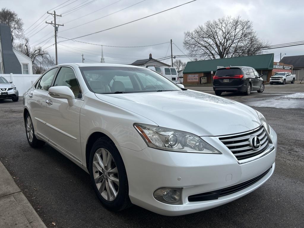 Lexus ES 350 Sedan 2012