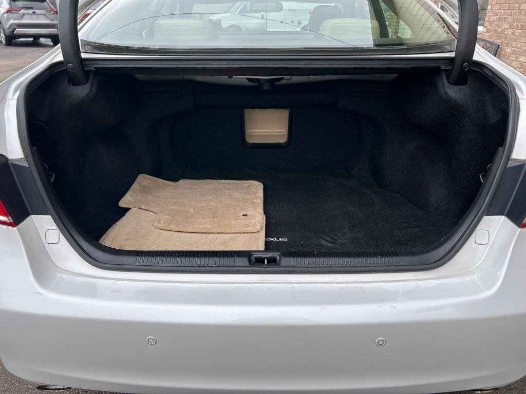 Lexus ES 350 Sedan 2012