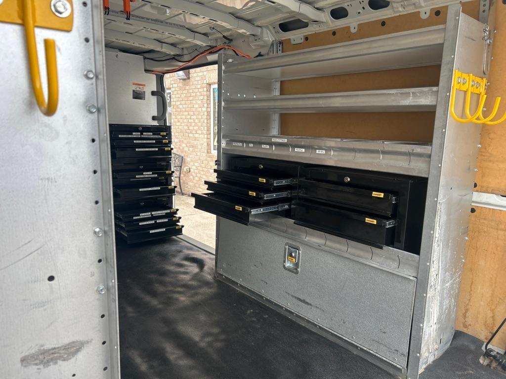 Nissan NV Cargo 1500 S 2018