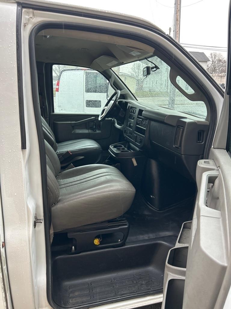 Chevrolet Express G3500 139" 2019