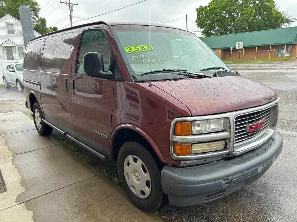 GMC Savana G2500 Cargo 2000