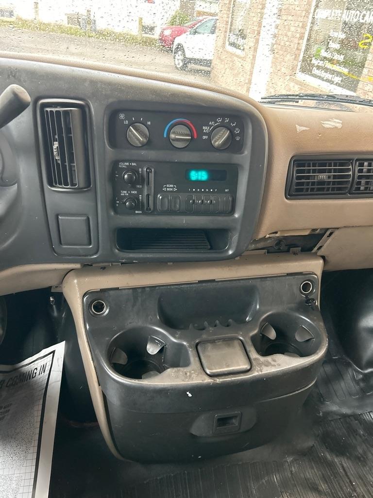 GMC Savana G2500 Cargo 2000