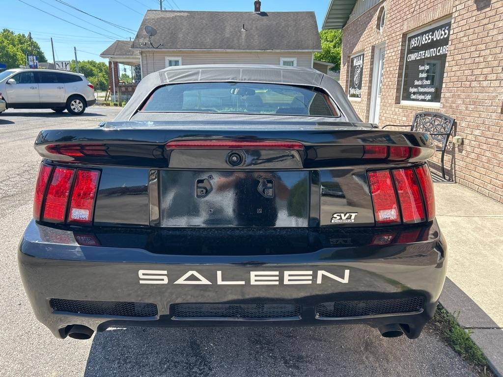 Ford Mustang GT Deluxe Convertible 2002