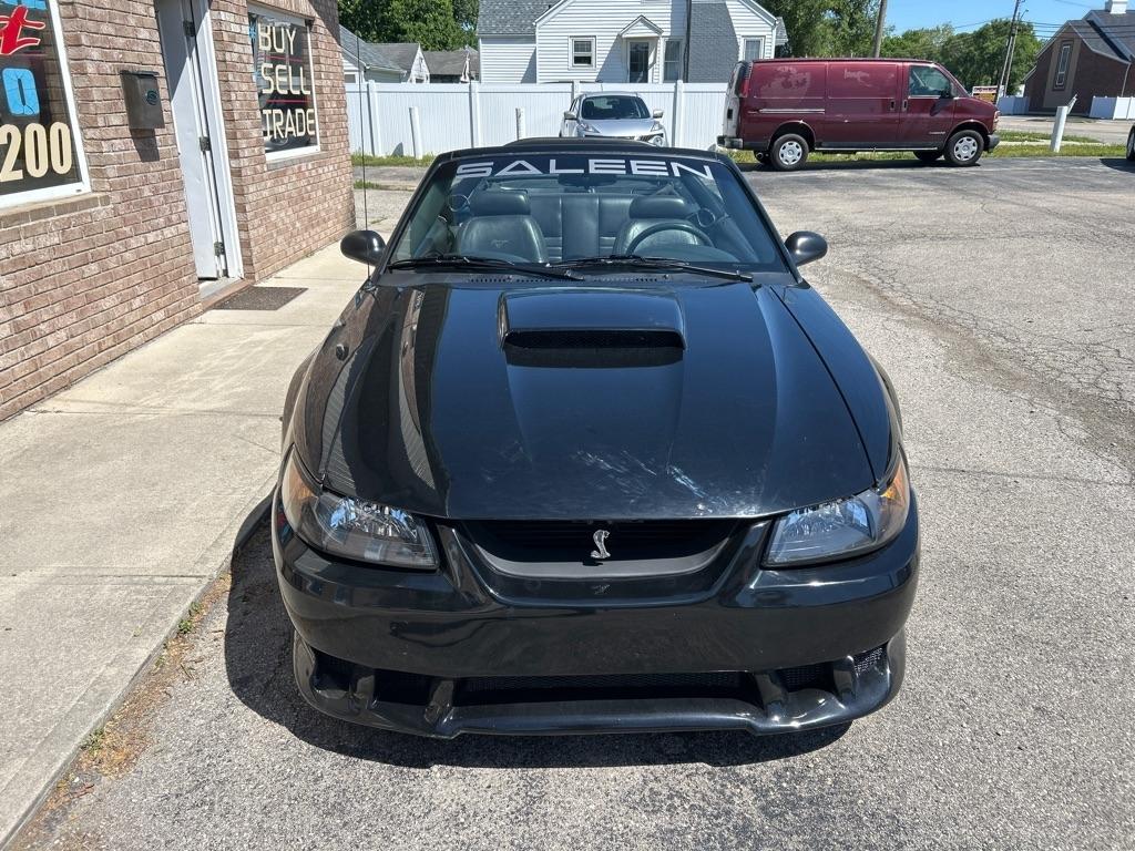 Ford Mustang GT Deluxe Convertible 2002