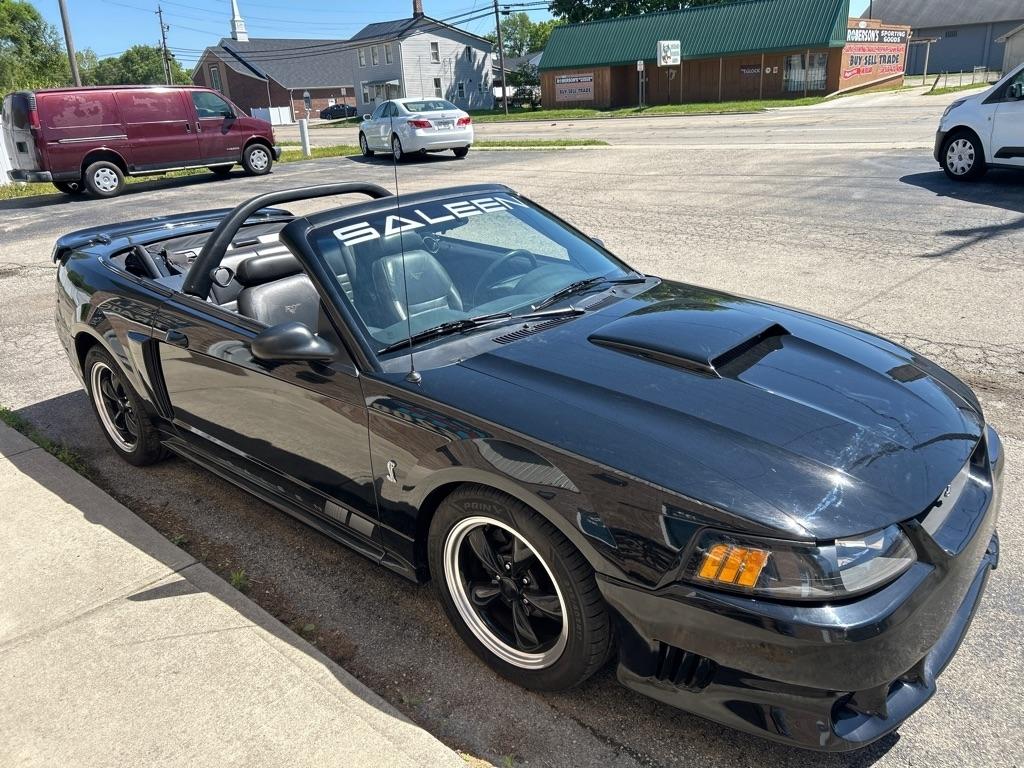 Ford Mustang GT Deluxe Convertible 2002