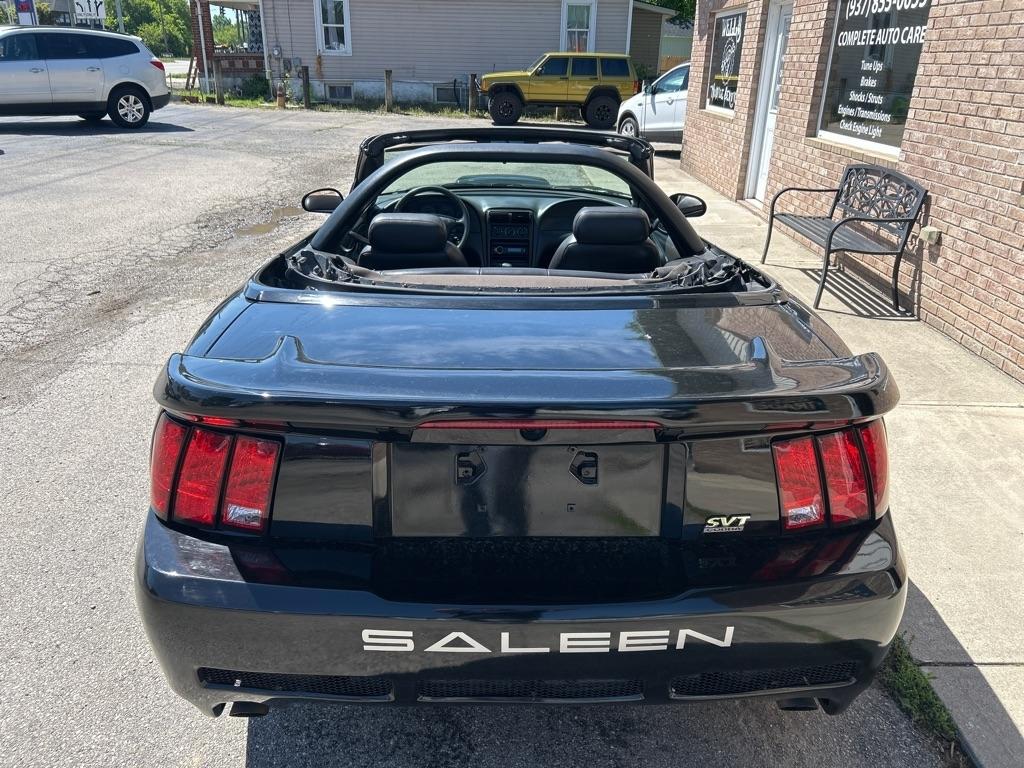 Ford Mustang GT Deluxe Convertible 2002