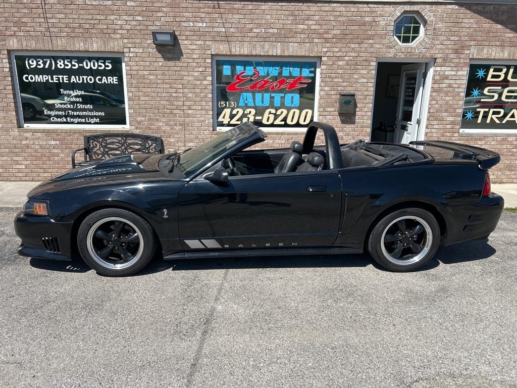 Ford Mustang GT Deluxe Convertible 2002