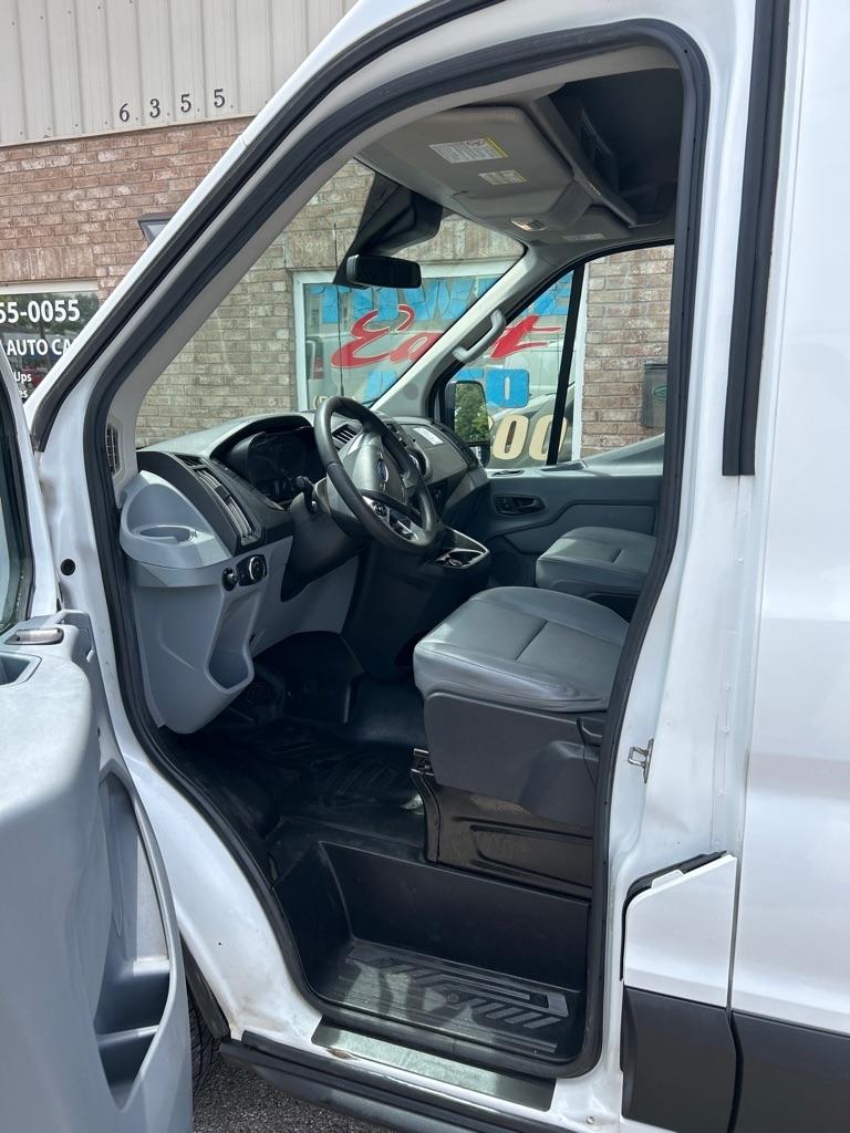 Ford Transit 250 Van Med. Roof w/Sliding Pass. 148-in. WB 2019