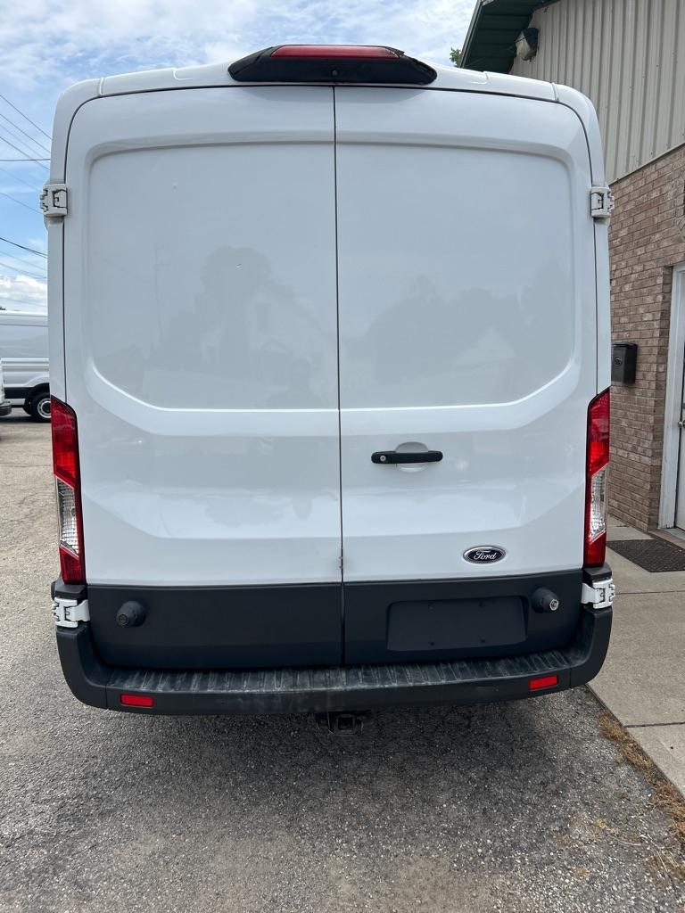Ford Transit 250 Van Med. Roof w/Sliding Pass. 148-in. WB 2018