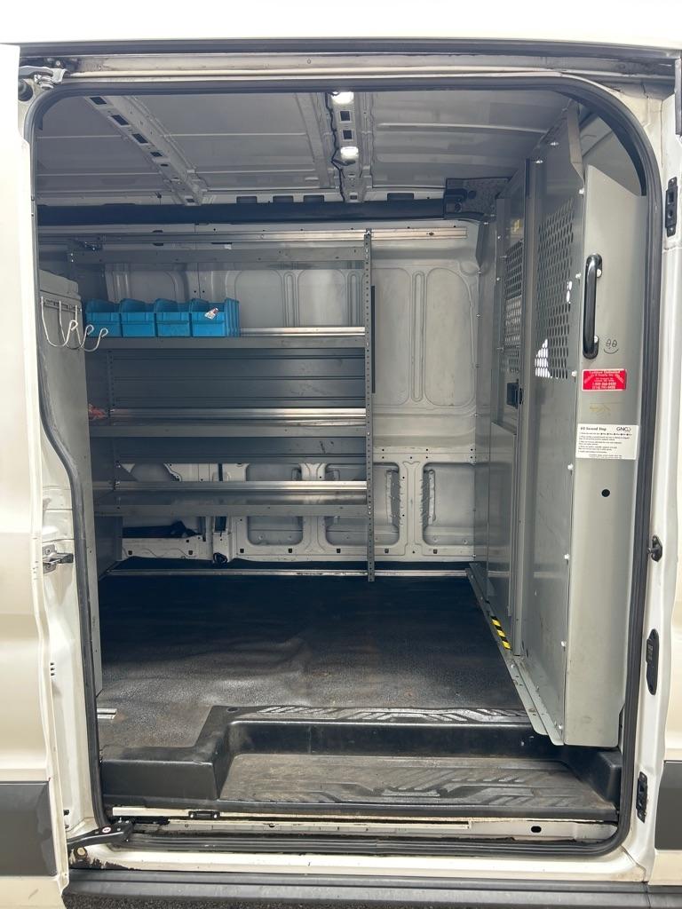 Ford Transit 250 Van Med. Roof w/Sliding Pass. 148-in. WB 2018