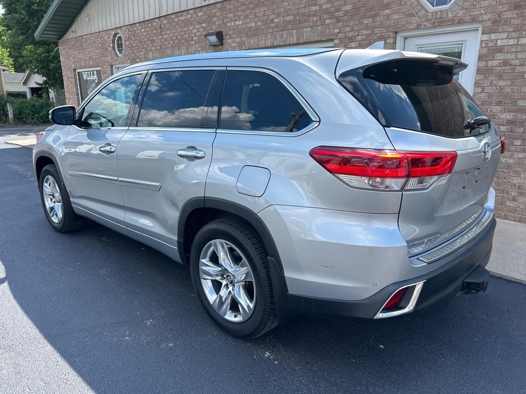 Toyota Highlander Limited AWD V6 2019