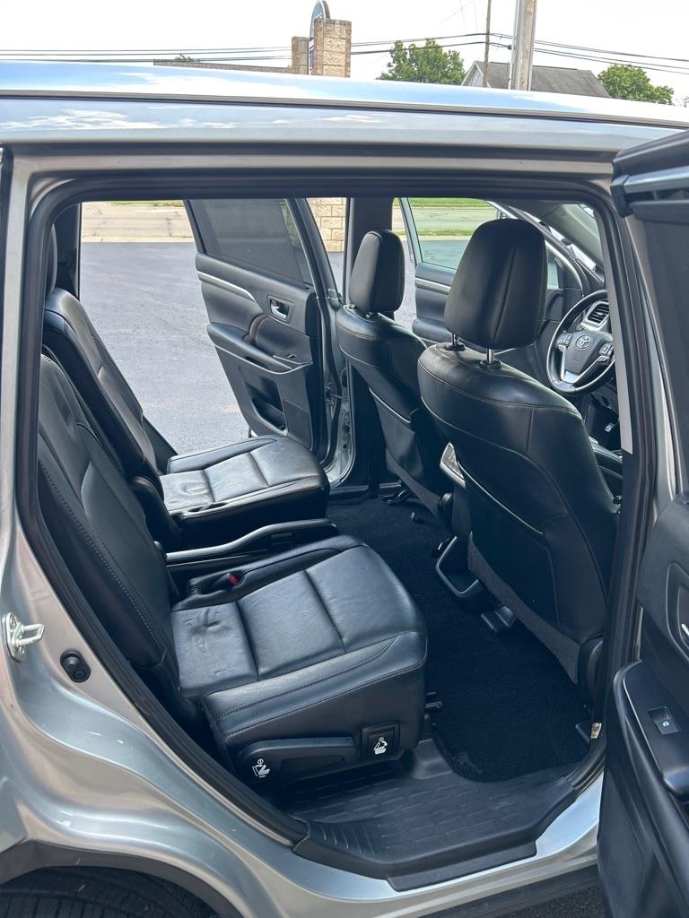 Toyota Highlander Limited AWD V6 2019