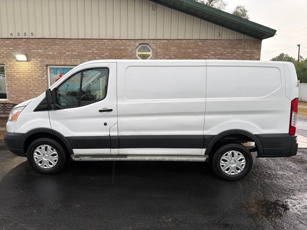 Ford Transit 250 Van Low Roof 60/40 Pass.130-in. WB 2018