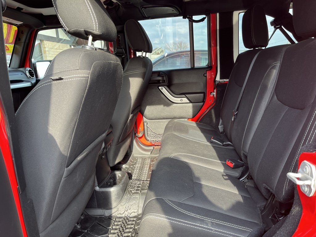 Jeep Wrangler Unlimited Sahara 4WD 2016