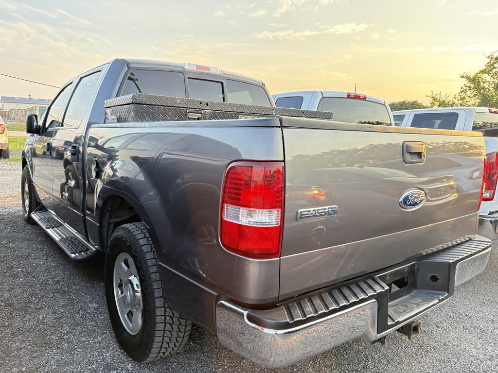 Ford F-150 XLT SuperCrew 2WD 2004