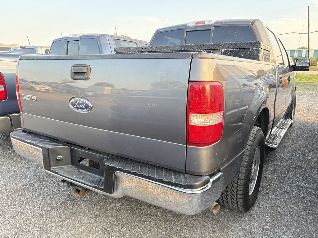 Ford F-150 XLT SuperCrew 2WD 2004