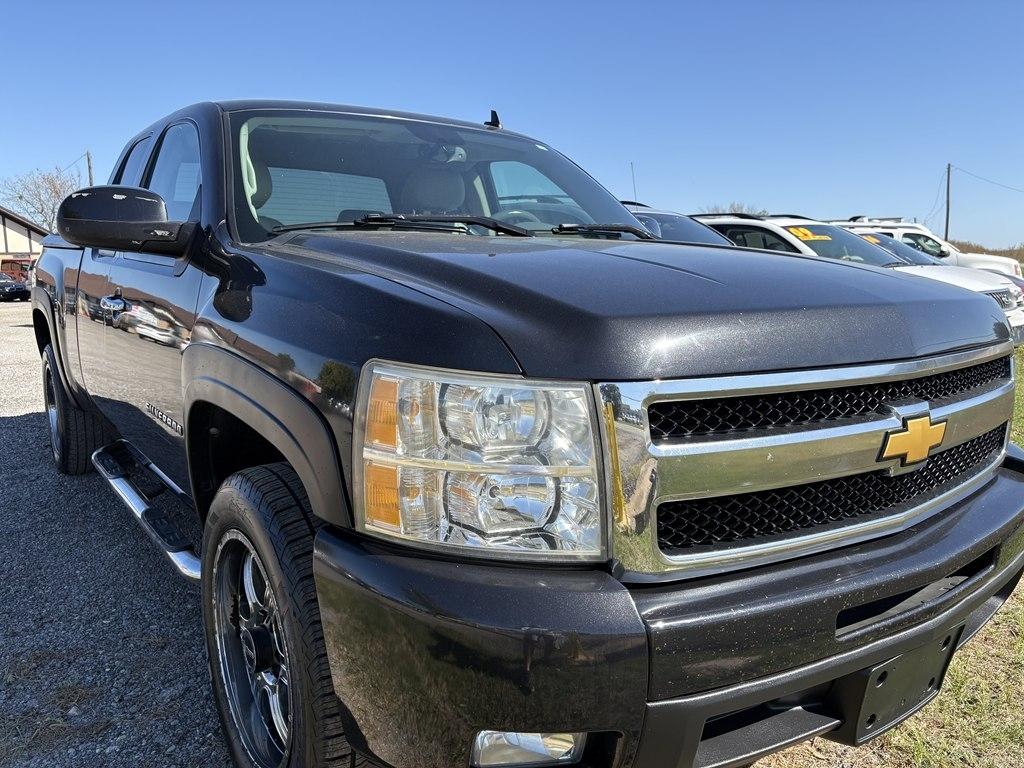 Chevrolet Silverado 1500 LTZ Extended Cab 4WD 2010