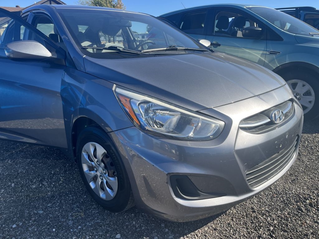 2015 Hyundai Accent GLS 4-Door 6A