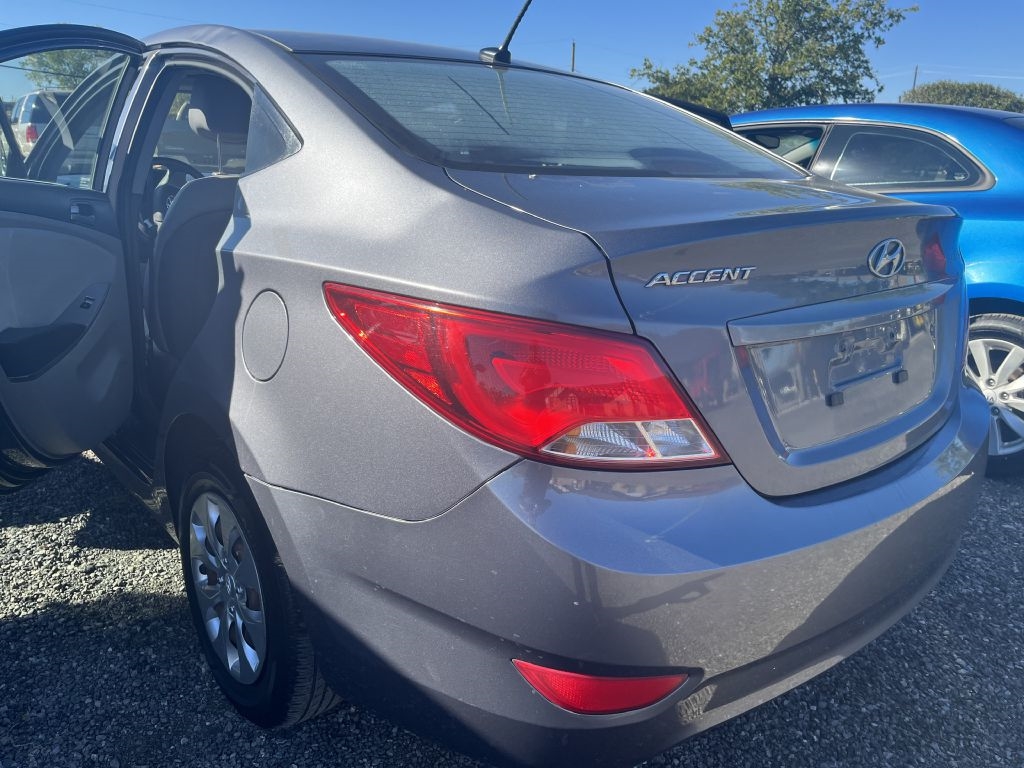 Hyundai Accent GLS 4-Door 6A 2015