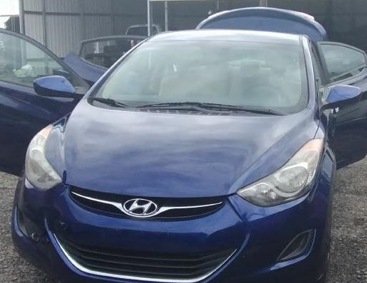 Hyundai Elantra GLS M/T 2013