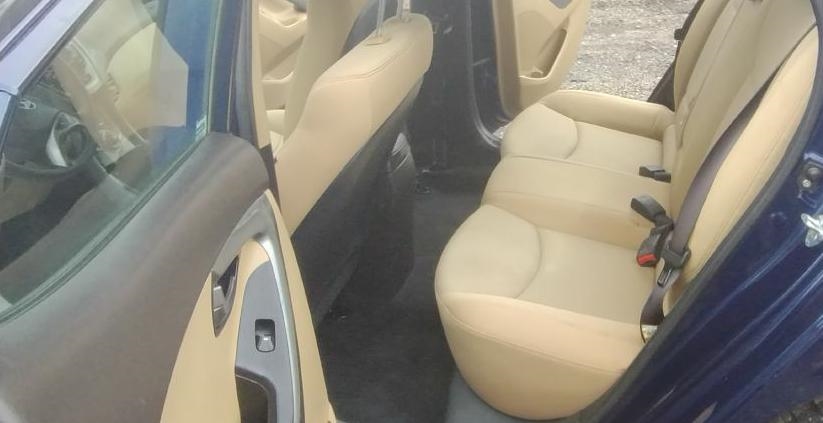 Hyundai Elantra GLS M/T 2013