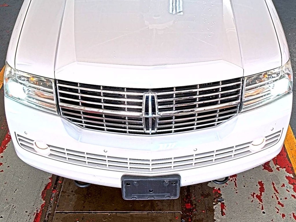 Lincoln Navigator L 2WD 2013