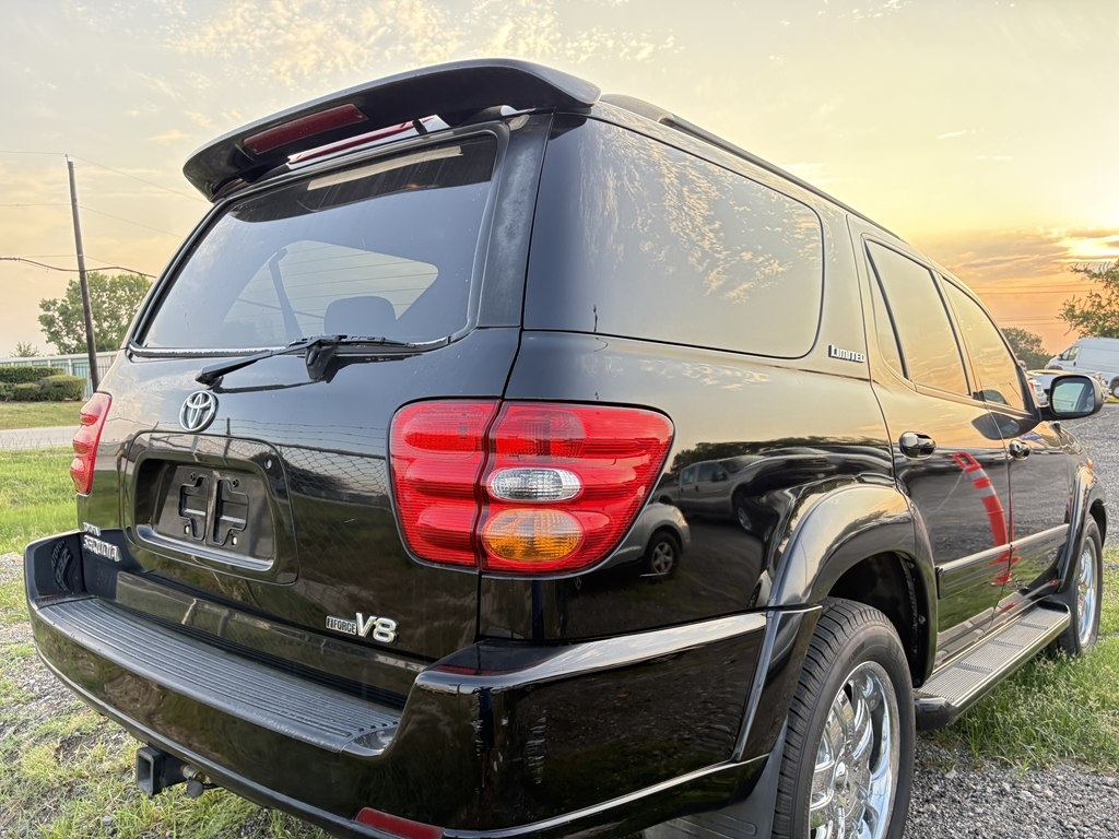 Toyota Sequoia Limited 2WD 2004