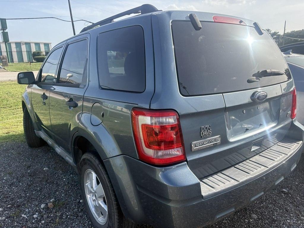 Ford Escape XLT FWD 2012