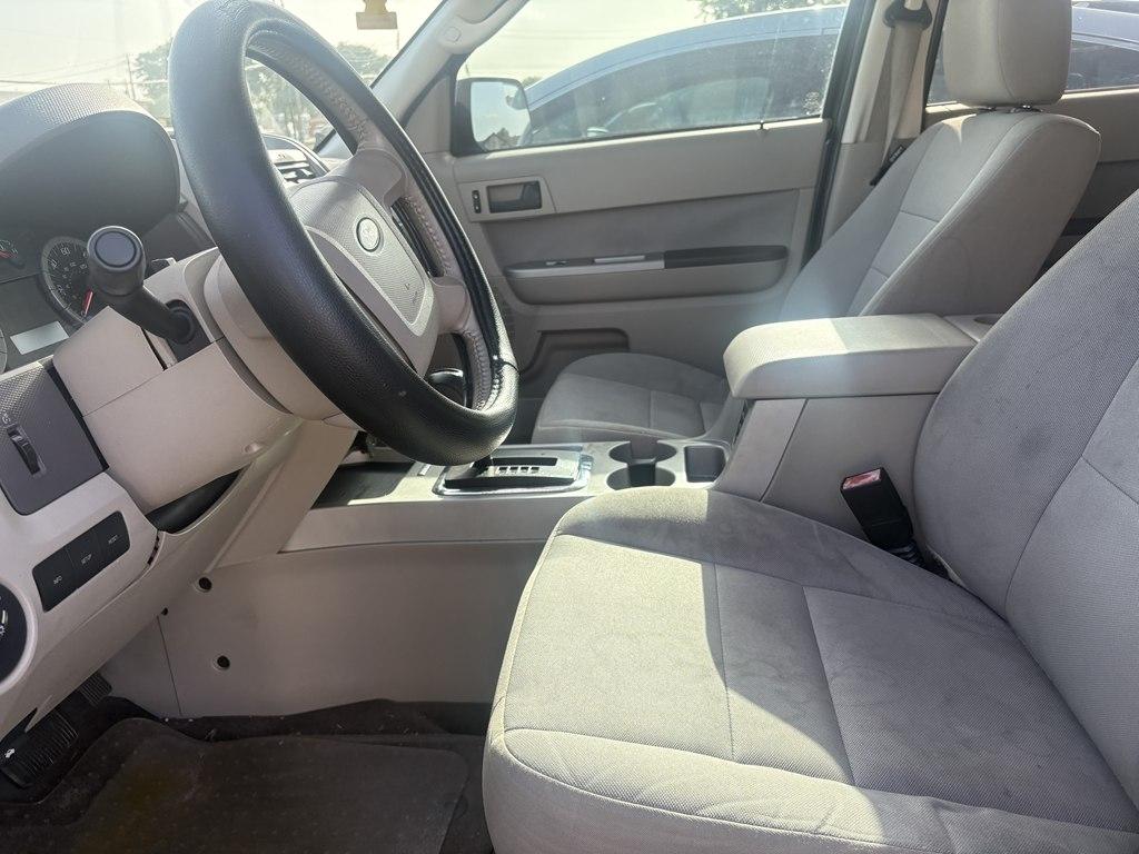 Ford Escape XLT FWD 2012