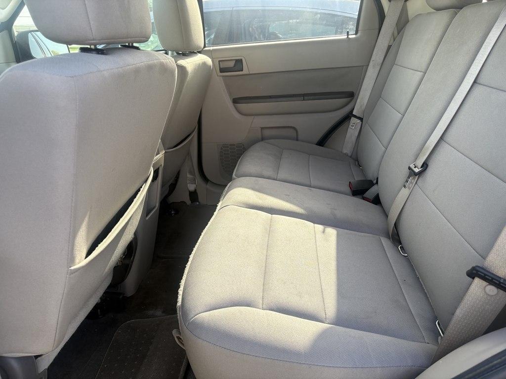 Ford Escape XLT FWD 2012