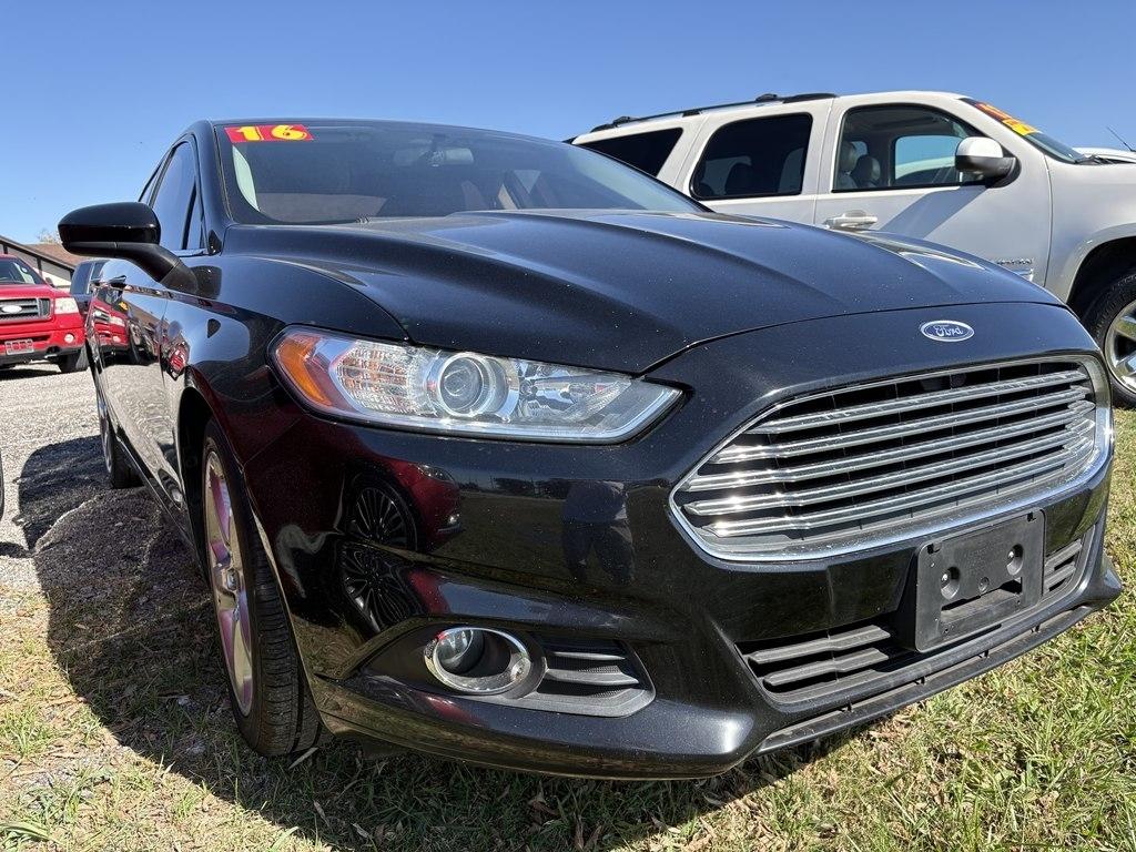 Ford Fusion S 2016