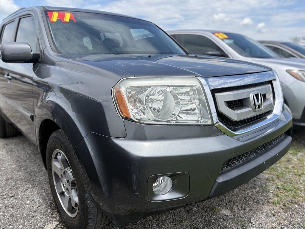 Honda Pilot Touring 2WD 5-Spd AT with DVD 2011