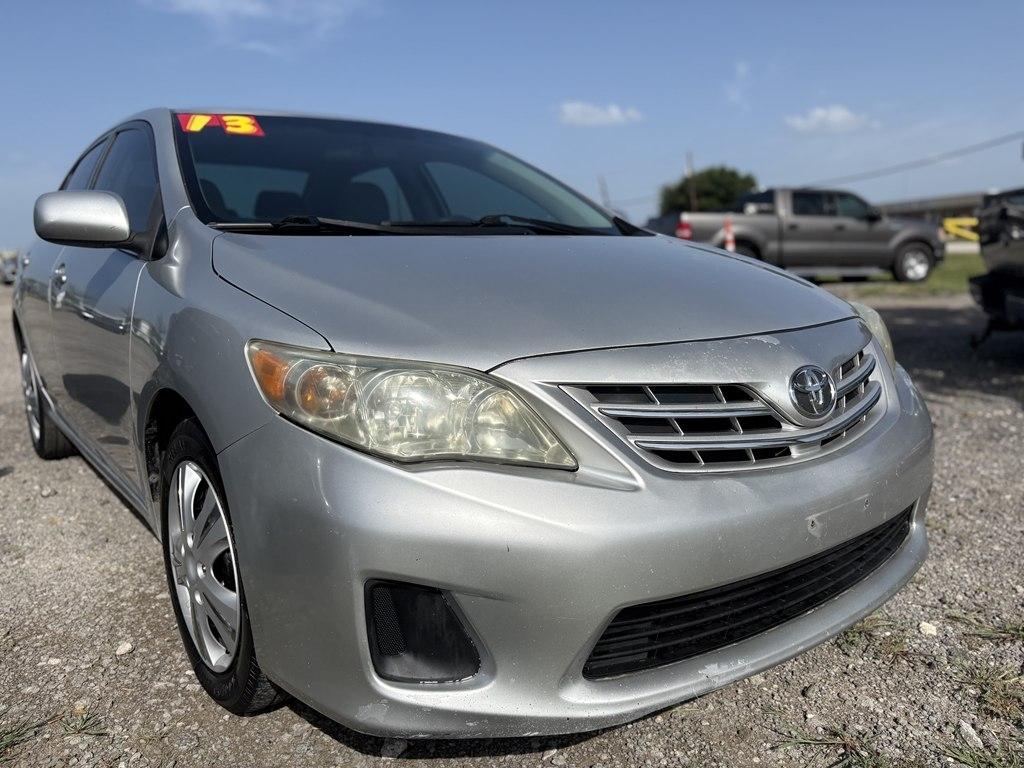 Toyota Corolla S 5-Speed MT 2013