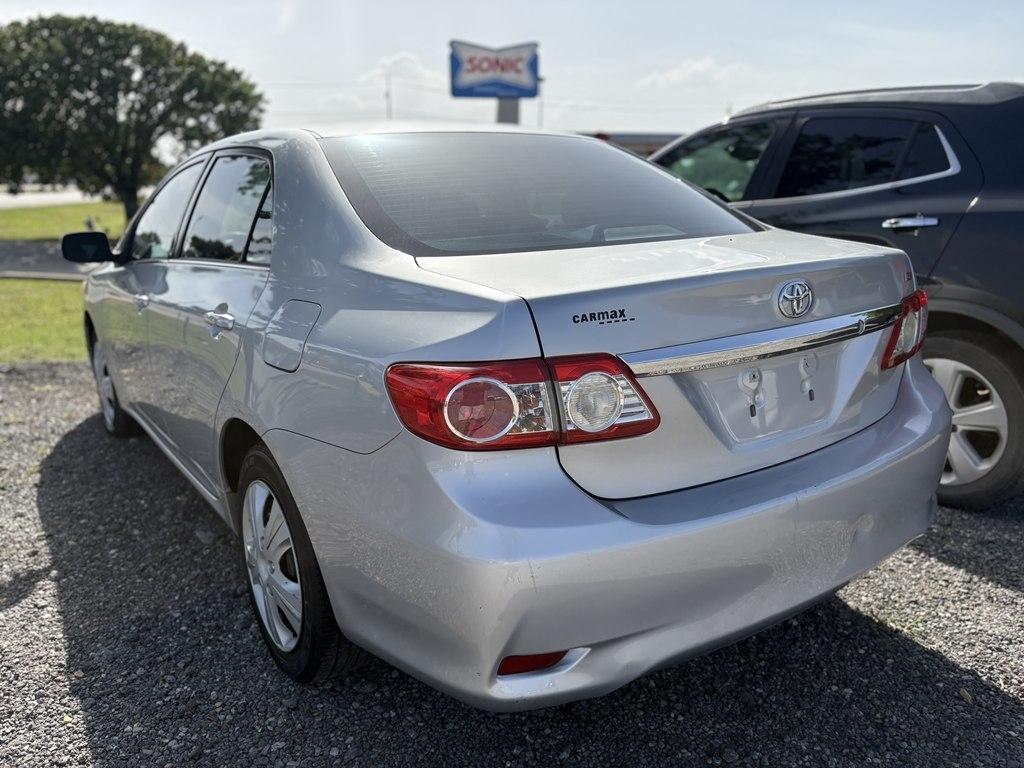 Toyota Corolla S 5-Speed MT 2013