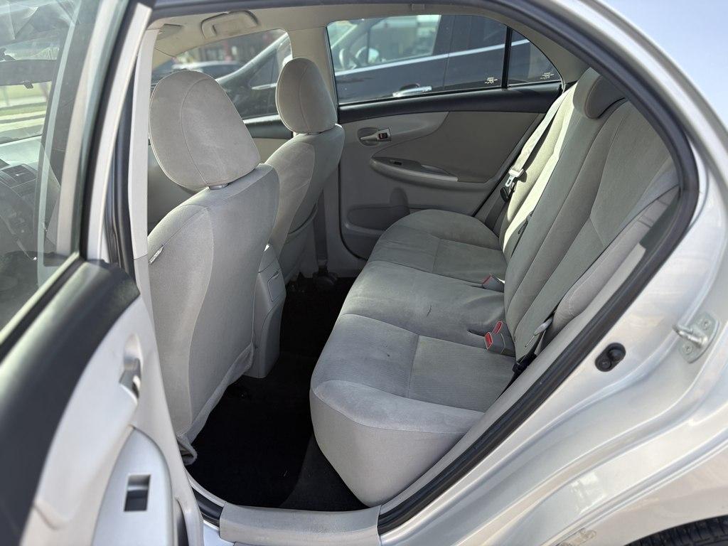 Toyota Corolla S 5-Speed MT 2013