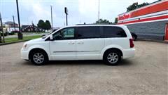 2011 Chrysler Town & Country 