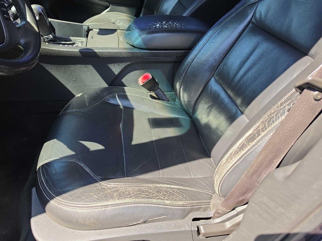 Ford Taurus SEL FWD 2011